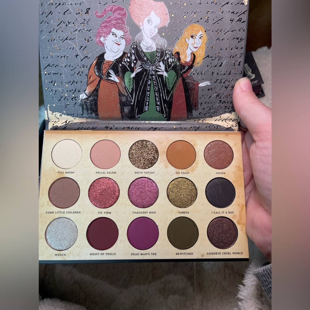 Hocus Pocus Makeup Collection - Picture 2 of 8